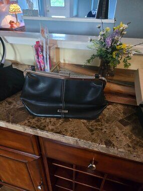 Guess purse